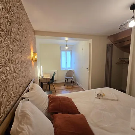 Saturne - Sils , 4 Bedrooms And 2 Bathrooms Tatil Evi