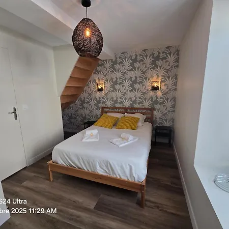 Saturne - Sils , 4 Bedrooms And 2 Bathrooms Tatil Evi *