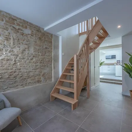 Saturne - Sils , 4 Bedrooms And 2 Bathrooms Tatil Evi *