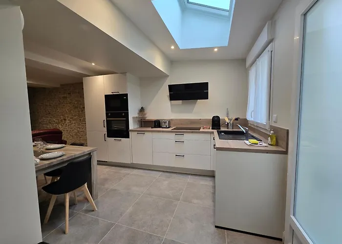 Дом отдыха Saturne - Sils , 4 Bedrooms And 2 Bathrooms *