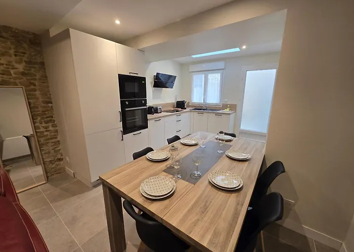 Saturne - Sils , 4 Bedrooms And 2 Bathrooms