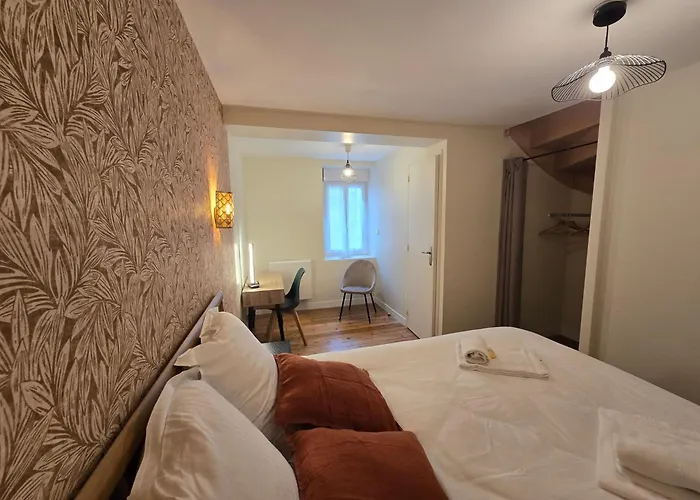 Saturne - Sils , 4 Bedrooms And 2 Bathrooms Дом отдыха