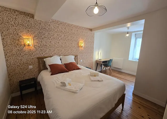 Saturne - Sils , 4 Bedrooms And 2 Bathrooms Дом отдыха