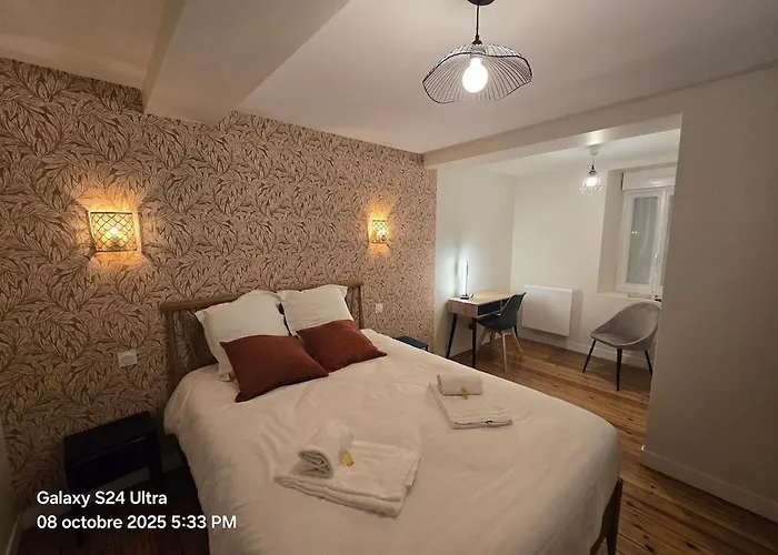 Saturne - Sils , 4 Bedrooms And 2 Bathrooms *