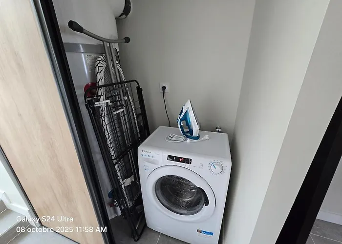 Дом отдыха Saturne - Sils , 4 Bedrooms And 2 Bathrooms *