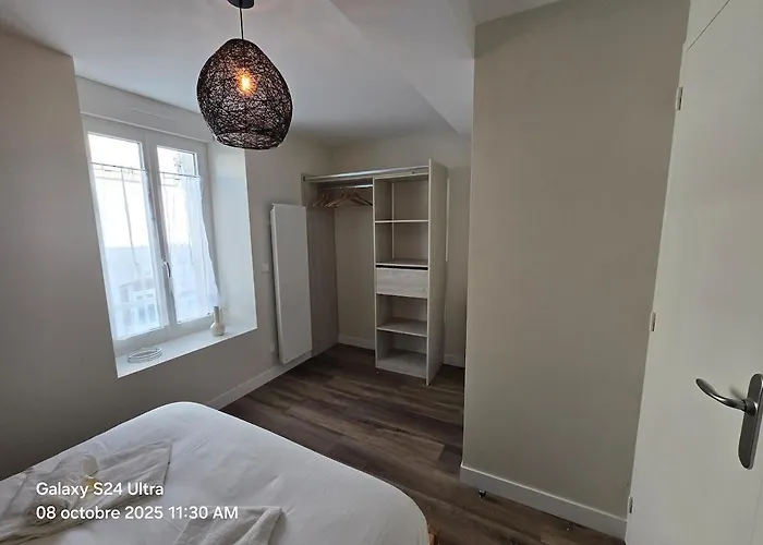 Saturne - Sils , 4 Bedrooms And 2 Bathrooms *